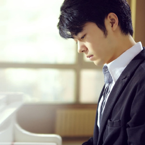 大鸡巴肏屄乱伦小黄片
